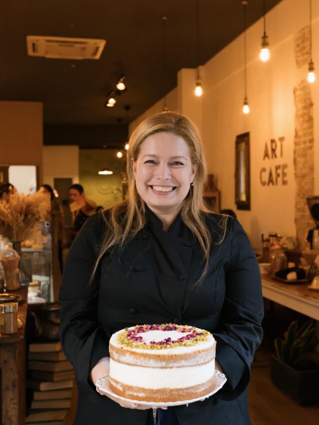 Sin duda nuestra pastelería es lo que no debes dejar de probar en nuestros locales! Todos los días, horneamos con mucho amor ✨