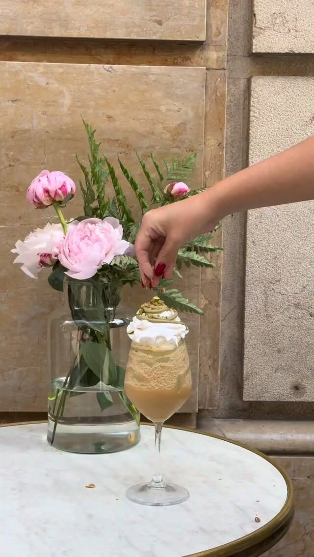 Coffee double shot, whipped cream, PISTACHO, milk ok your choice 🫰🏻✨Hoy es tu lucky day, ven a probarlo